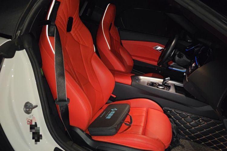 Used BMW Z4 2019 sDrive 25i M Sport Night Edition package Left Rear Seat