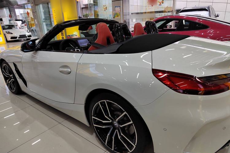 Used BMW Z4 2019 sDrive 25i M Sport Package Left Side