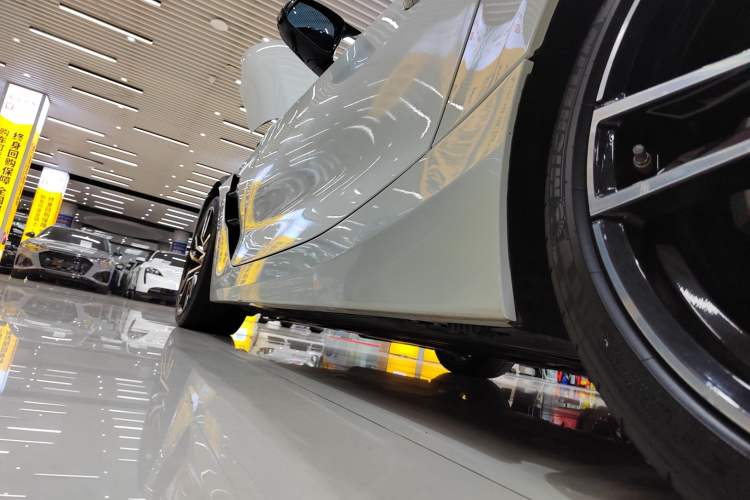 Used BMW Z4 2019 sDrive 25i M Sport Package Left Side Sill