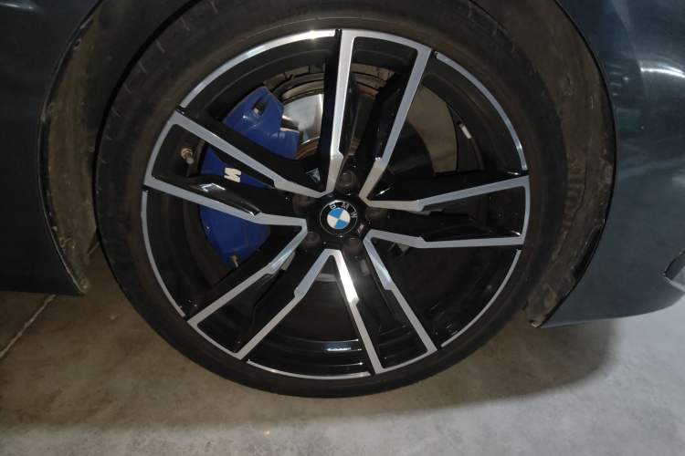 Used BMW Z4 2019 sDrive 25i M Sport Package Right Front Wheel Hub