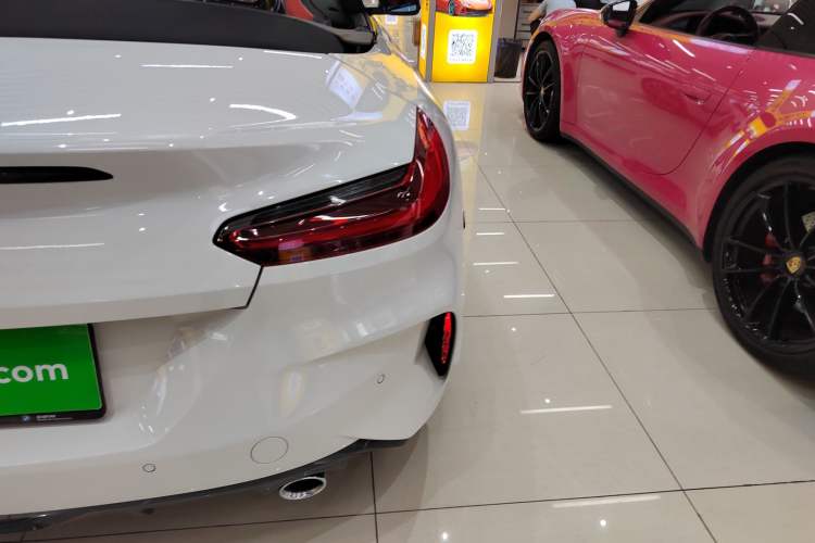 Used BMW Z4 2019 sDrive 25i M Sport Package Right Rear Taillight