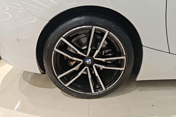 Used BMW Z4 2019 sDrive 25i M Sport Package Right Rear Wheel Hub