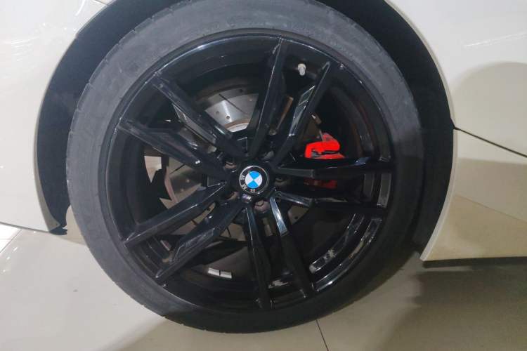 Used BMW Z4 2019 sDrive 25i M Sport Night Edition package Right Rear Wheel Hub