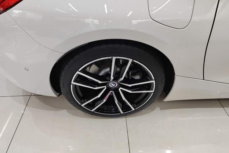 Used BMW Z4 2019 sDrive 25i M Sport Package Right Rear Wheel Hub