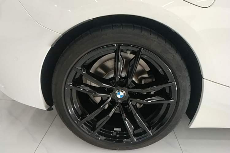 Used BMW Z4 2019 sDrive 25i M Sport Night Edition package Right Rear Wheel Hub