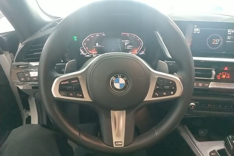 Used BMW Z4 2019 sDrive 25i M Sport Night Edition package Steering Wheel