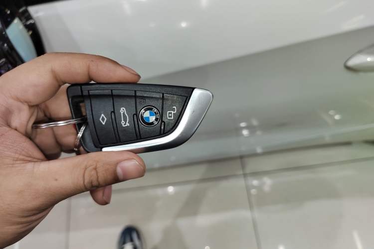 Used BMW Z4 2019 sDrive 25i M Sport Package Vehicle Key