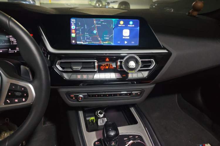 Used BMW Z4 2020 sDrive 25i Silver Frost Limited Edition Audio And AC Panel