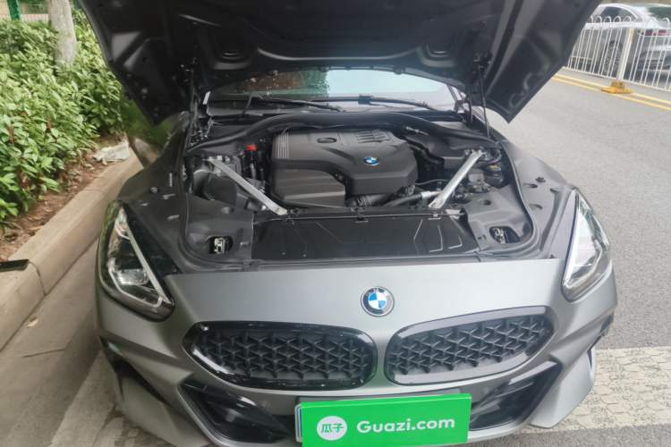 Used BMW Z4 2020 sDrive 25i Silver Frost Limited Edition Engine Bay