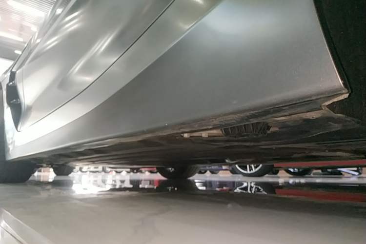 Used BMW Z4 2020 sDrive 25i Silver Frost Limited Edition Left Side Sill
