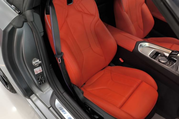 Used BMW Z4 2020 sDrive 25i Silver Frost Limited Edition Right Front Seat
