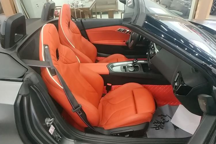 Used BMW Z4 2020 sDrive 25i Silver Frost Limited Edition Right Front Seat