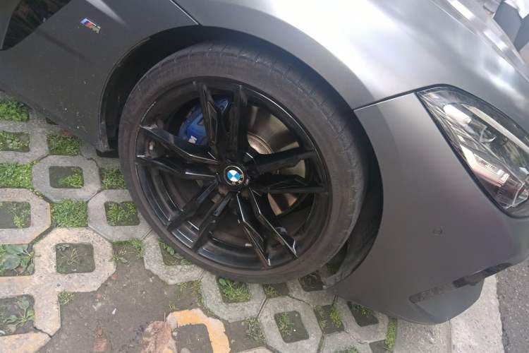 Used BMW Z4 2020 sDrive 25i Silver Frost Limited Edition Right Front Wheel Hub