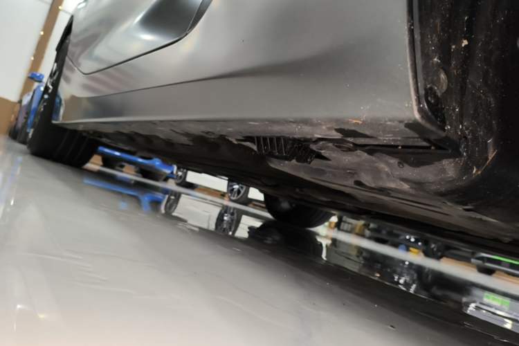 Used BMW Z4 2020 sDrive 25i Silver Frost Limited Edition Right Side Sill