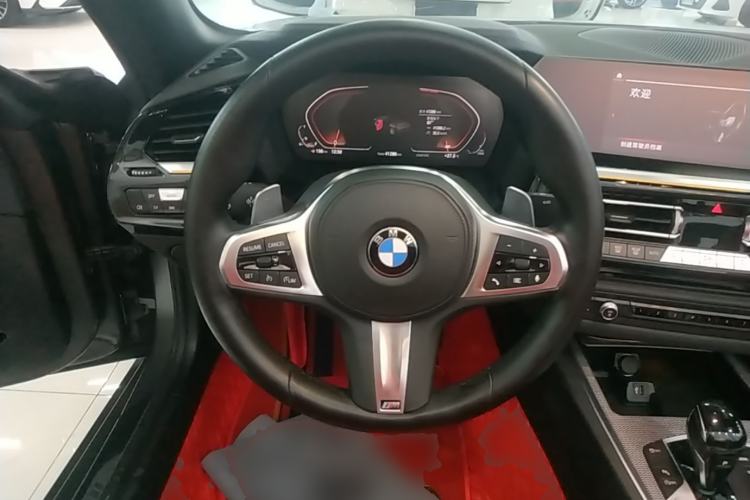 Used BMW Z4 2020 sDrive 25i Silver Frost Limited Edition Steering Wheel