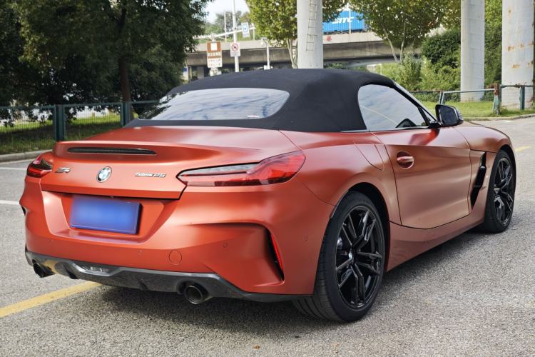 Used BMW Z4 2020 sDrive 25i Limited Edition in Sunlight Exterior 10
