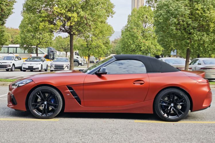 Used BMW Z4 2020 sDrive 25i Limited Edition in Sunlight Exterior 7