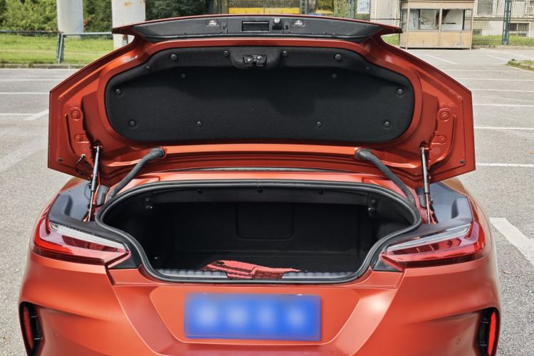 Used BMW Z4 2020 sDrive 25i Limited Edition in Sunlight Interior 4
