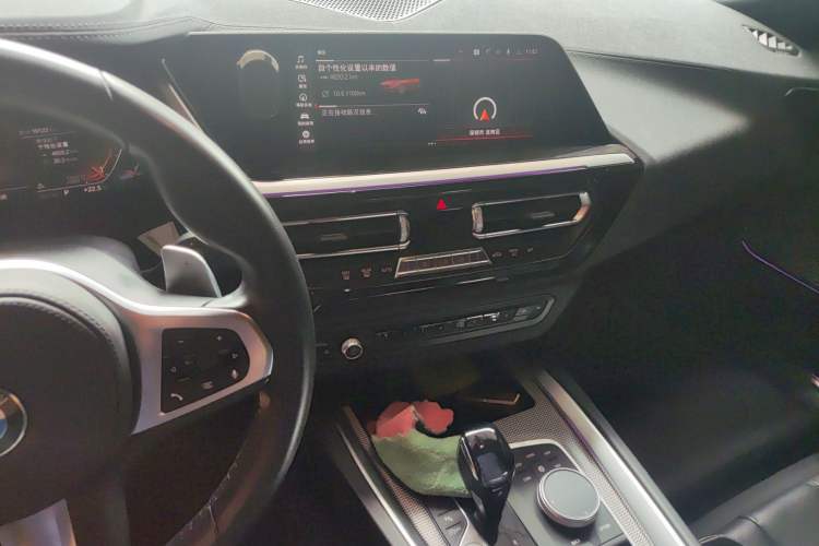 Used BMW Z4 2020 sDrive 25i Limited Edition in Sunlight Audio And AC Panel