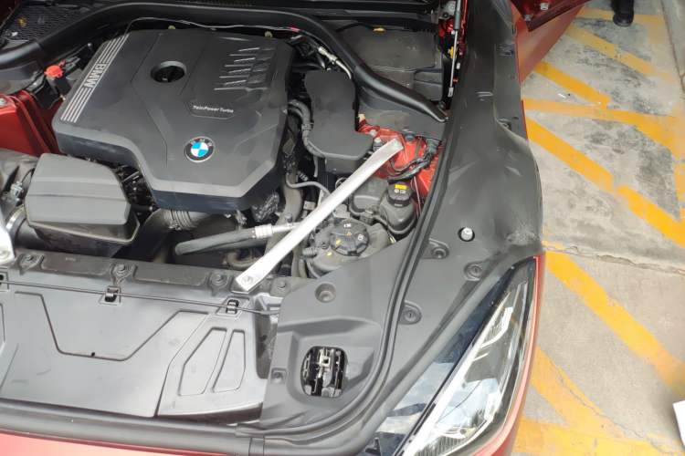 Used BMW Z4 2020 sDrive 25i Limited Edition in Sunlight Engine Bay Left