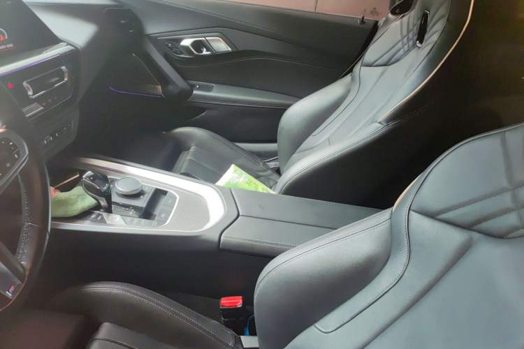 Used BMW Z4 2020 sDrive 25i Limited Edition in Sunlight Left Rear Seat