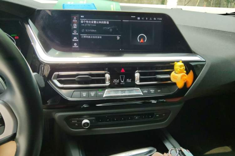 Used BMW Z4 2022 sDrive 25i M Sport Package Audio And AC Panel