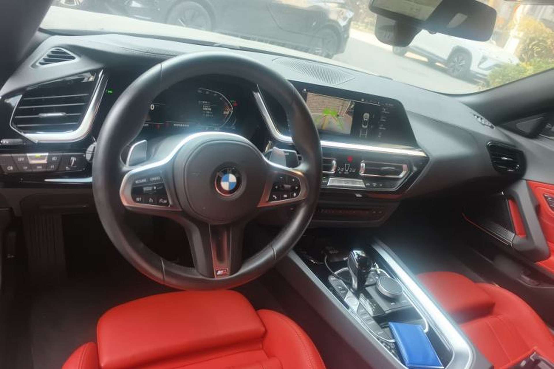 Used BMW Z4 2022 sDrive 25i M Sport Package Center Console