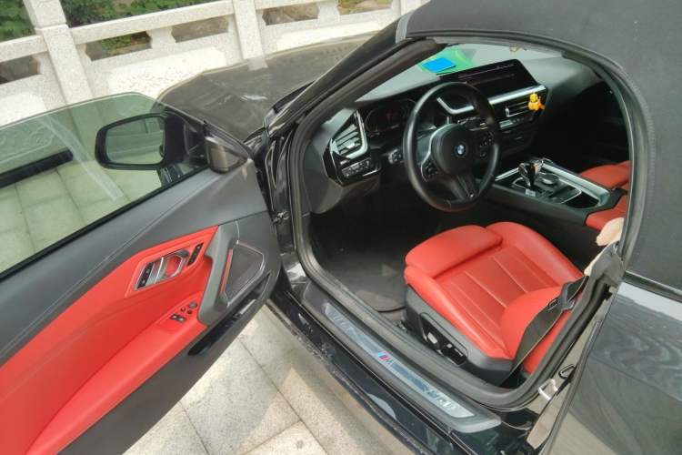 Used BMW Z4 2022 sDrive 25i M Sport Package Driver Seat