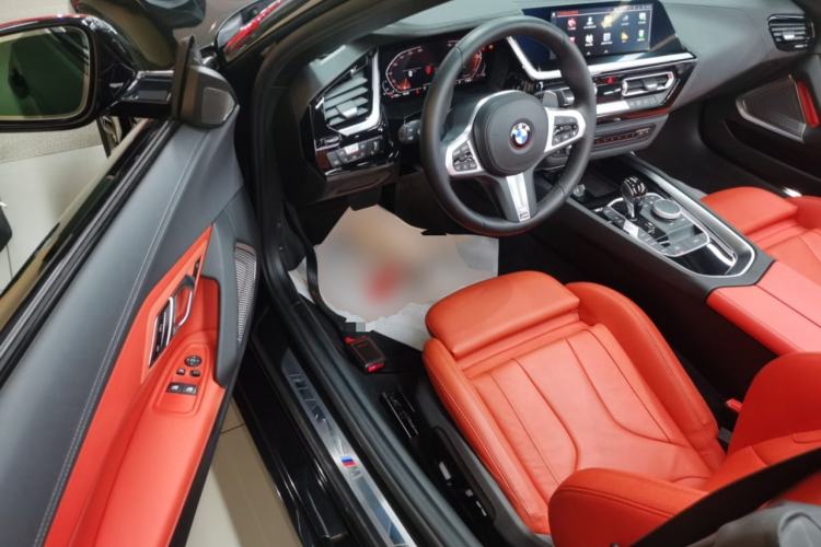 Used BMW Z4 2022 sDrive 25i M Sport Package Driver Seat