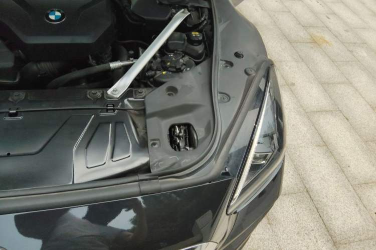 Used BMW Z4 2022 sDrive 25i M Sport Package Engine Bay Left