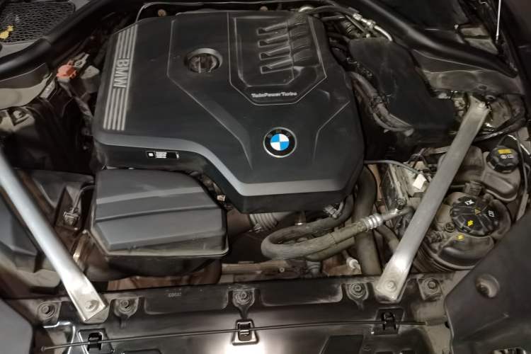 Used BMW Z4 2022 sDrive 25i M Sport Night Edition package Engine Bay