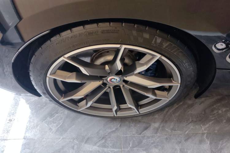 Used BMW Z4 2022 M40i M Sport Performance Edition Exterior 8