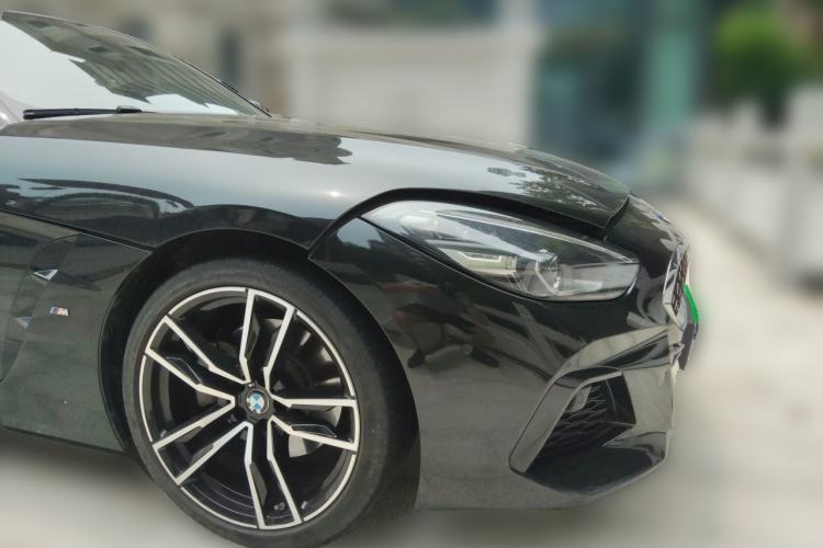 Used BMW Z4 2022 sDrive 25i M Sport Package Front Right 45 Deg