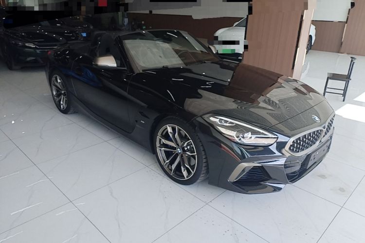 Used BMW Z4 2022 M40i M Sport Performance Edition Front Right 45 Deg
