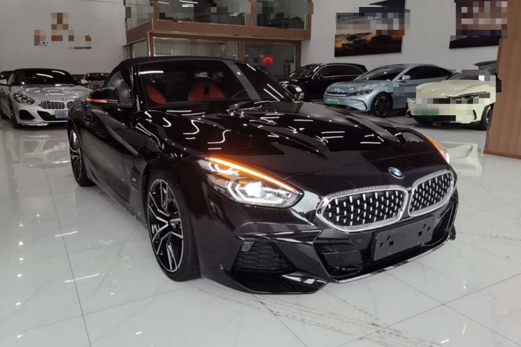Used BMW Z4 2022 sDrive 25i M Sport Package Front Right 45 Deg