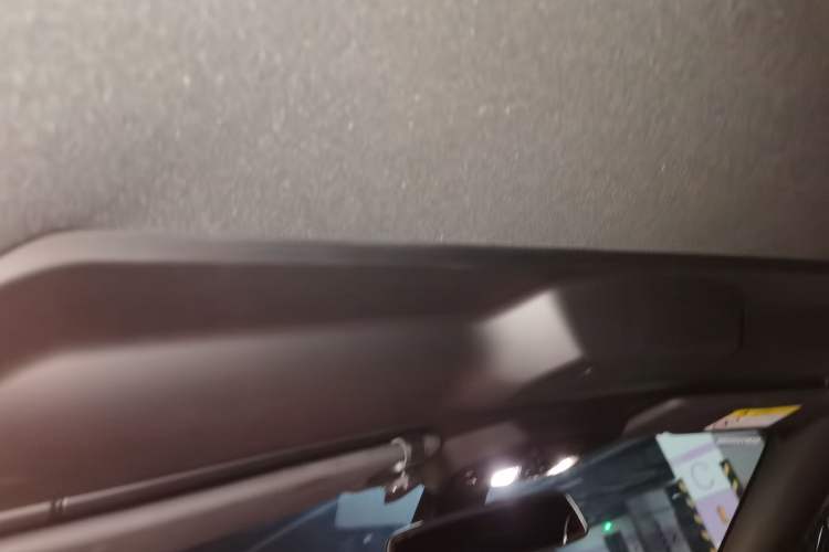 Used BMW Z4 2022 sDrive 25i M Sport Night Edition package Headliner