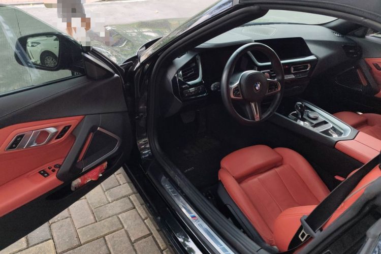 Used BMW Z4 2022 sDrive 25i M Sport Package Interior 3