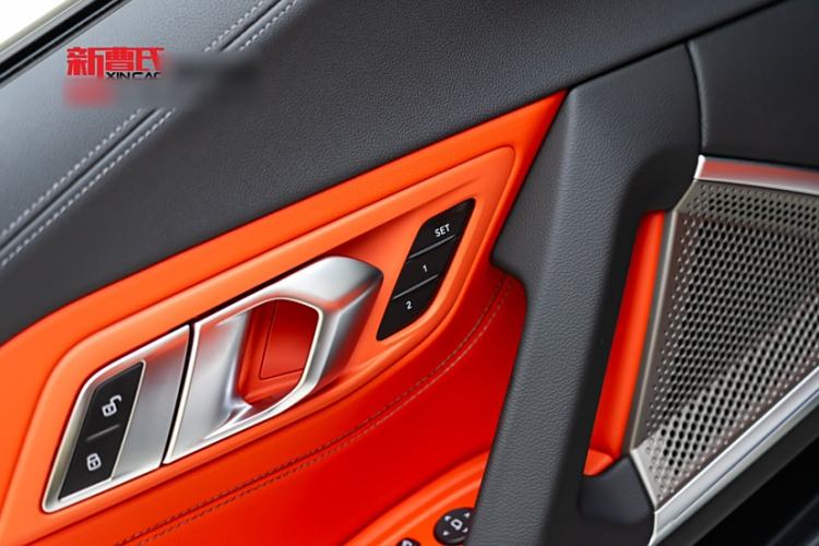 Used BMW Z4 2022 M40i M Sport Performance Edition Interior 7