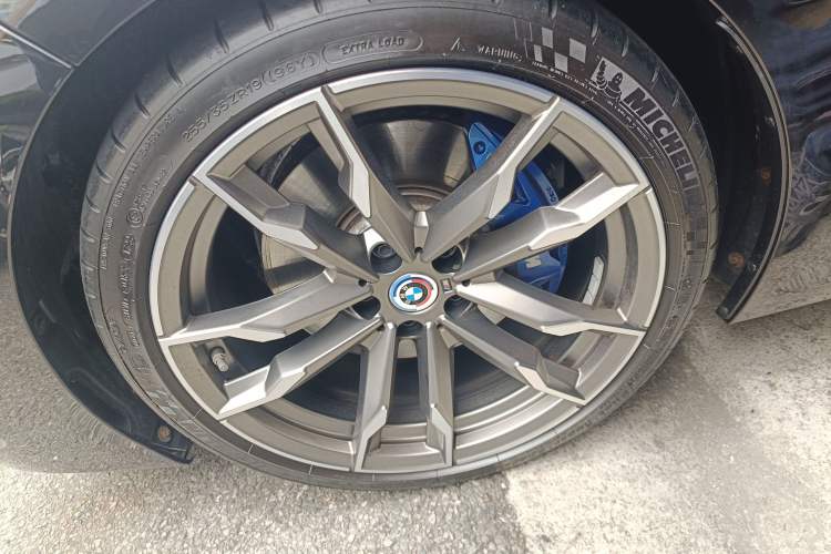 Used BMW Z4 2022 Restyled M40i M Sport Performance Edition Left Front Wheel Hub