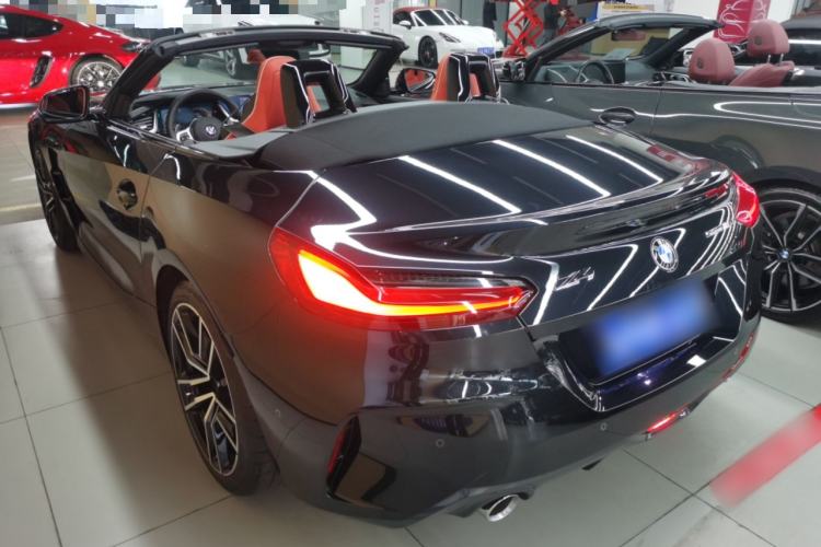Used BMW Z4 2022 sDrive 25i M Sport Package Left Side