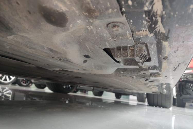 Used BMW Z4 2022 sDrive 25i M Sport Package Left Side Sill