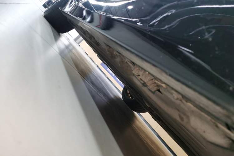 Used BMW Z4 2022 sDrive 25i M Sport Package Right Side Sill