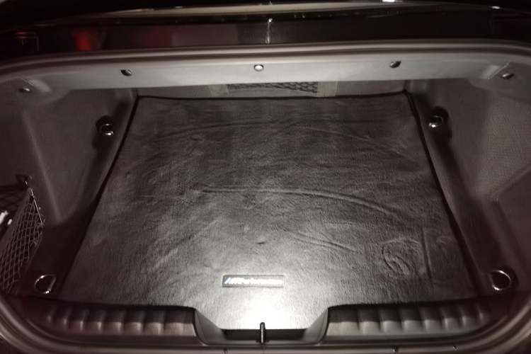 Used BMW Z4 2022 sDrive 25i M Sport Night Edition package Trunk
