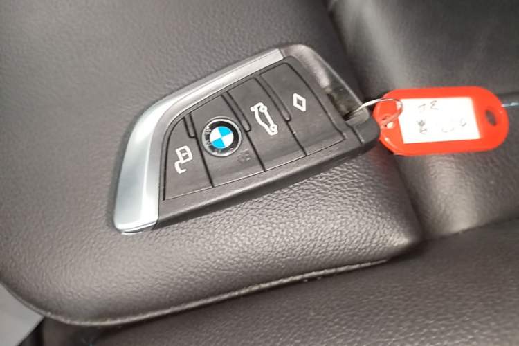 Used BMW Z4 2022 M40i M Sport Performance Edition Vehicle Key