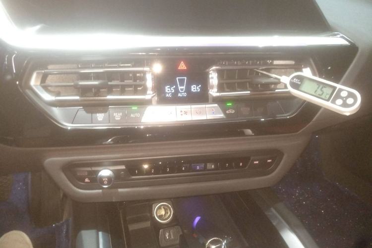 Used BMW Z4 2022 sDrive 25i M Sport Package Audio And AC Panel