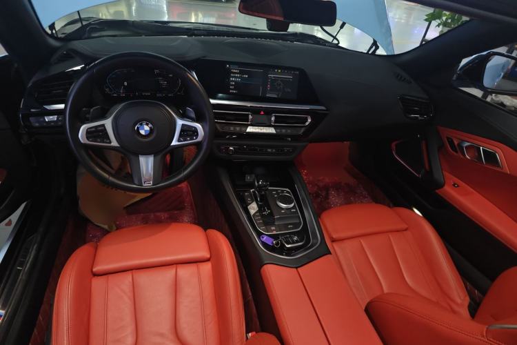 Used BMW Z4 2022 sDrive 25i M Sport Package Center Console
