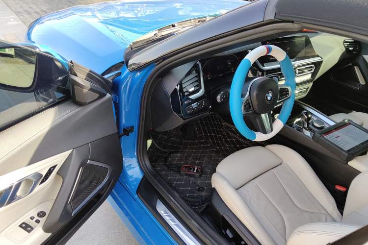 Used BMW Z4 2022 sDrive 25i M Sport Package Driver Seat