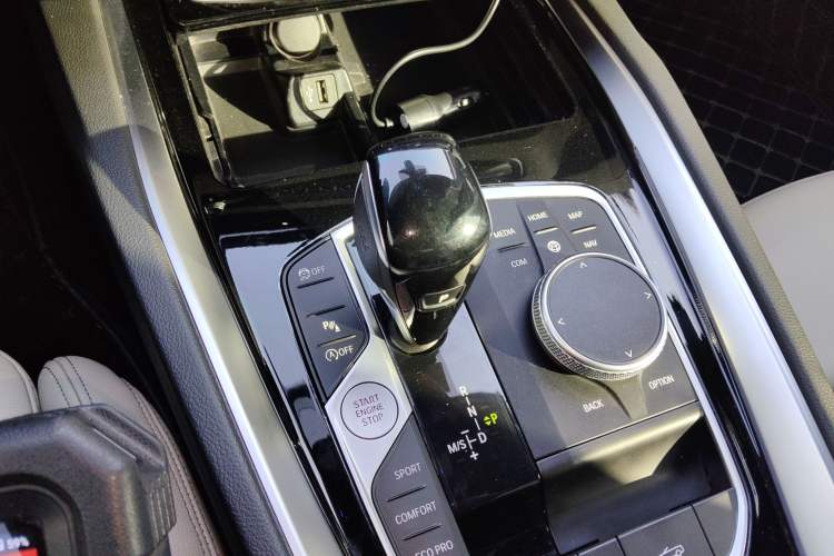 Used BMW Z4 2022 sDrive 25i M Sport Package Gear Lever