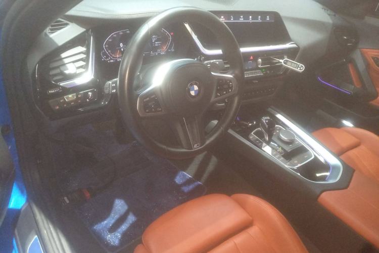 Used BMW Z4 2022 sDrive 25i M Sport Package Interior 2
