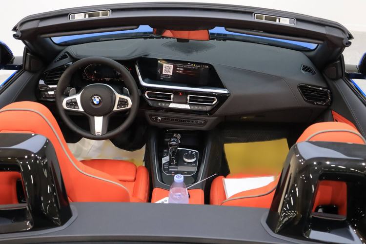 Used BMW Z4 2022 sDrive 25i M Sport Package Interior 2